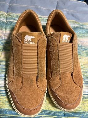 SOREL Women’s  Tan Suede Slip-On Loafers